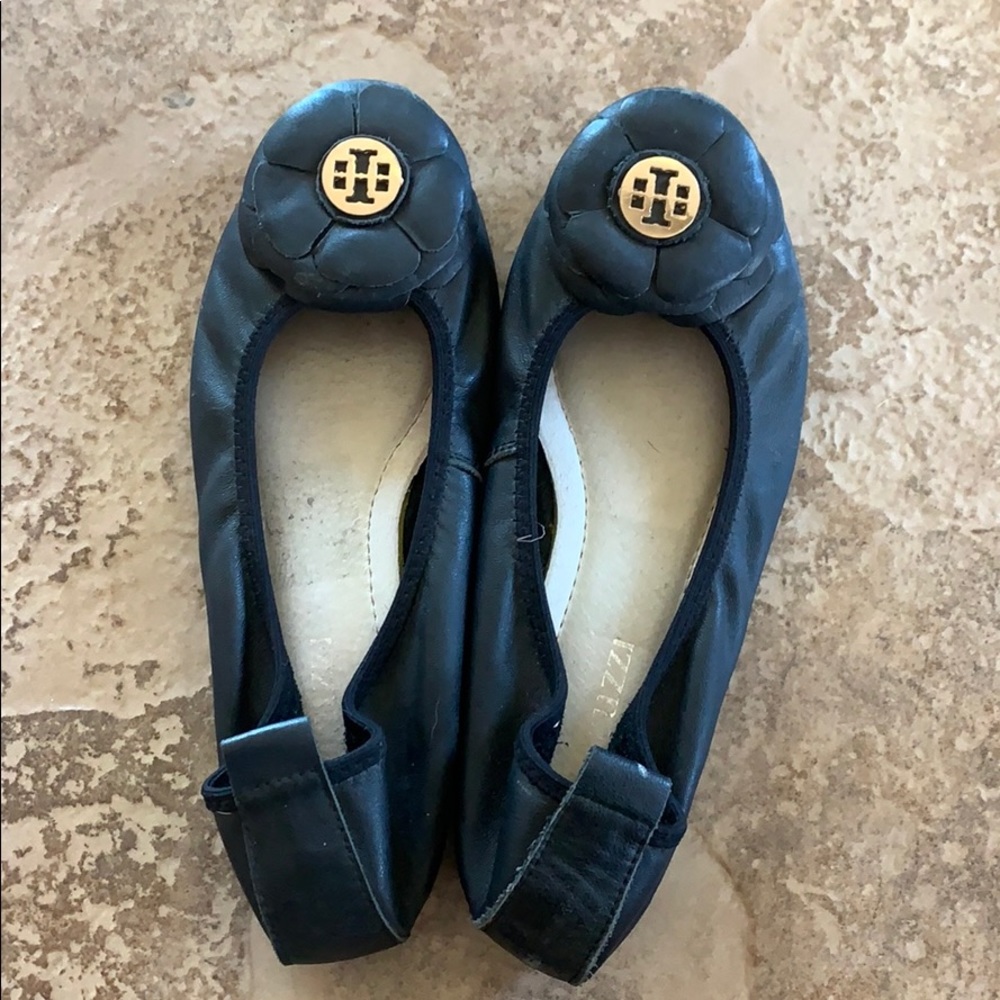 black flats